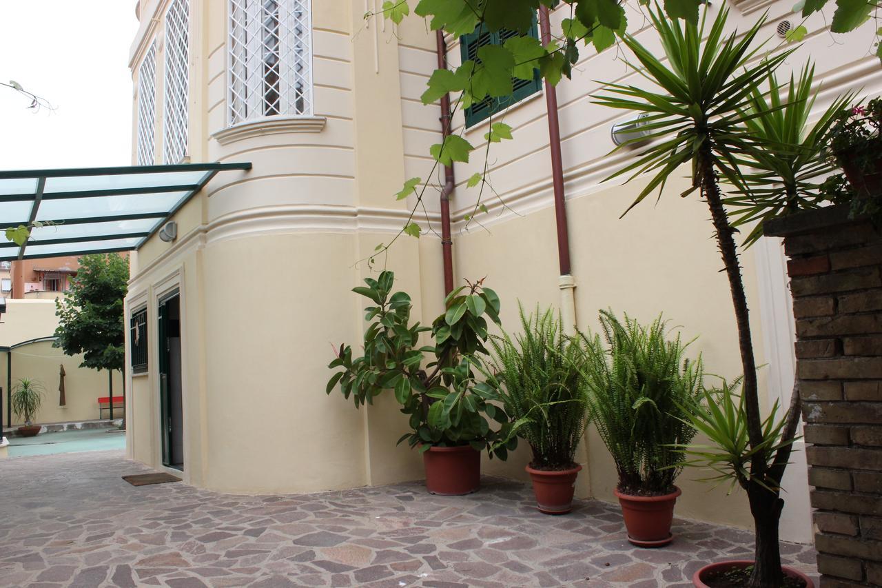Casa Per Ferie Beato Rosaz Pensión Roma
