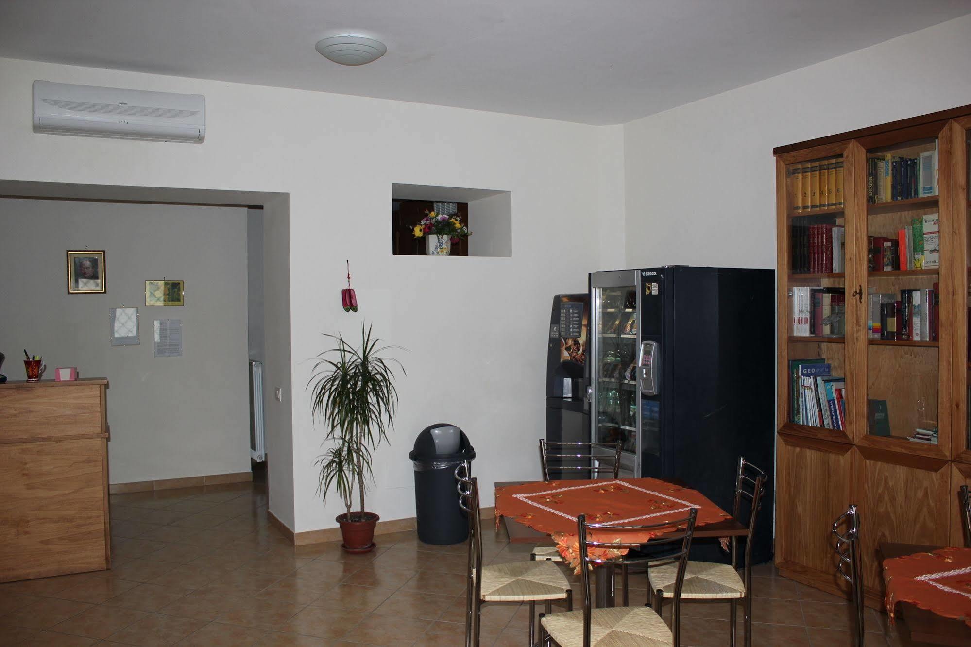 Casa Per Ferie Beato Rosaz Pensión Roma
