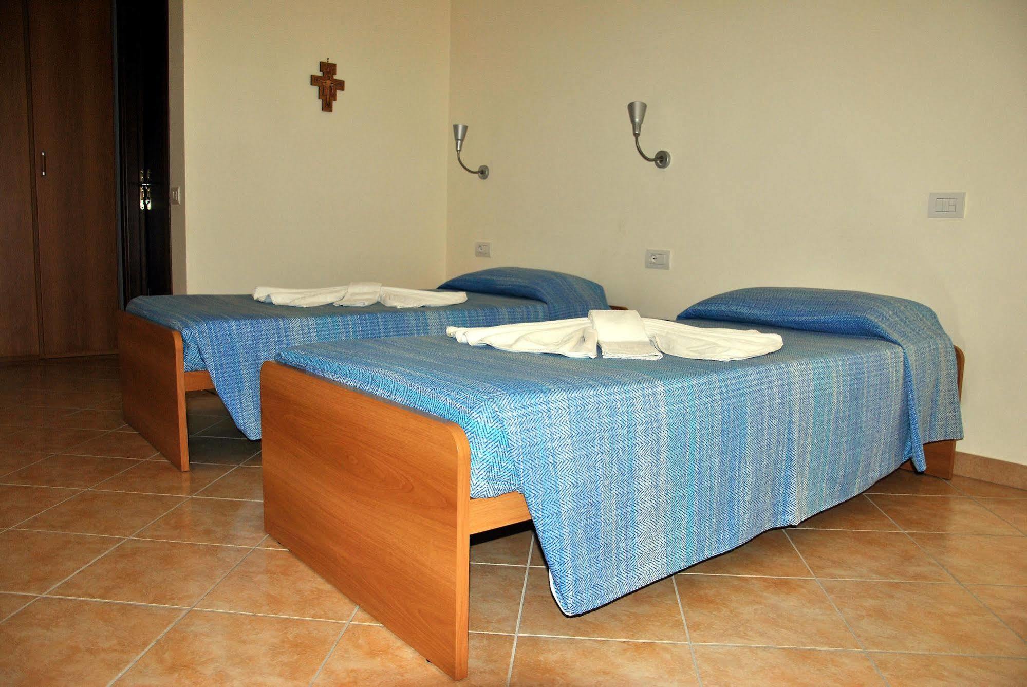 Casa Per Ferie Beato Rosaz Pensión