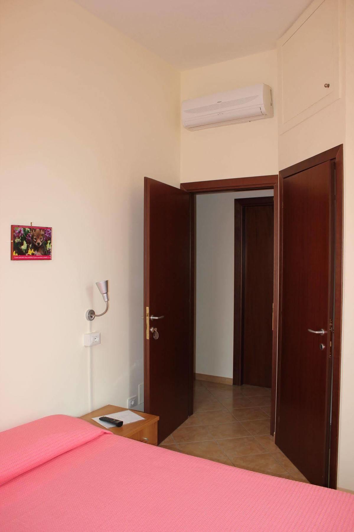 Casa Per Ferie Beato Rosaz Rom